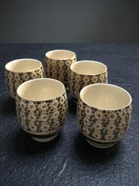 Vintage Japanese Kutani Ware Gold Chrysanthemum Yunomi Teacups Set of 5